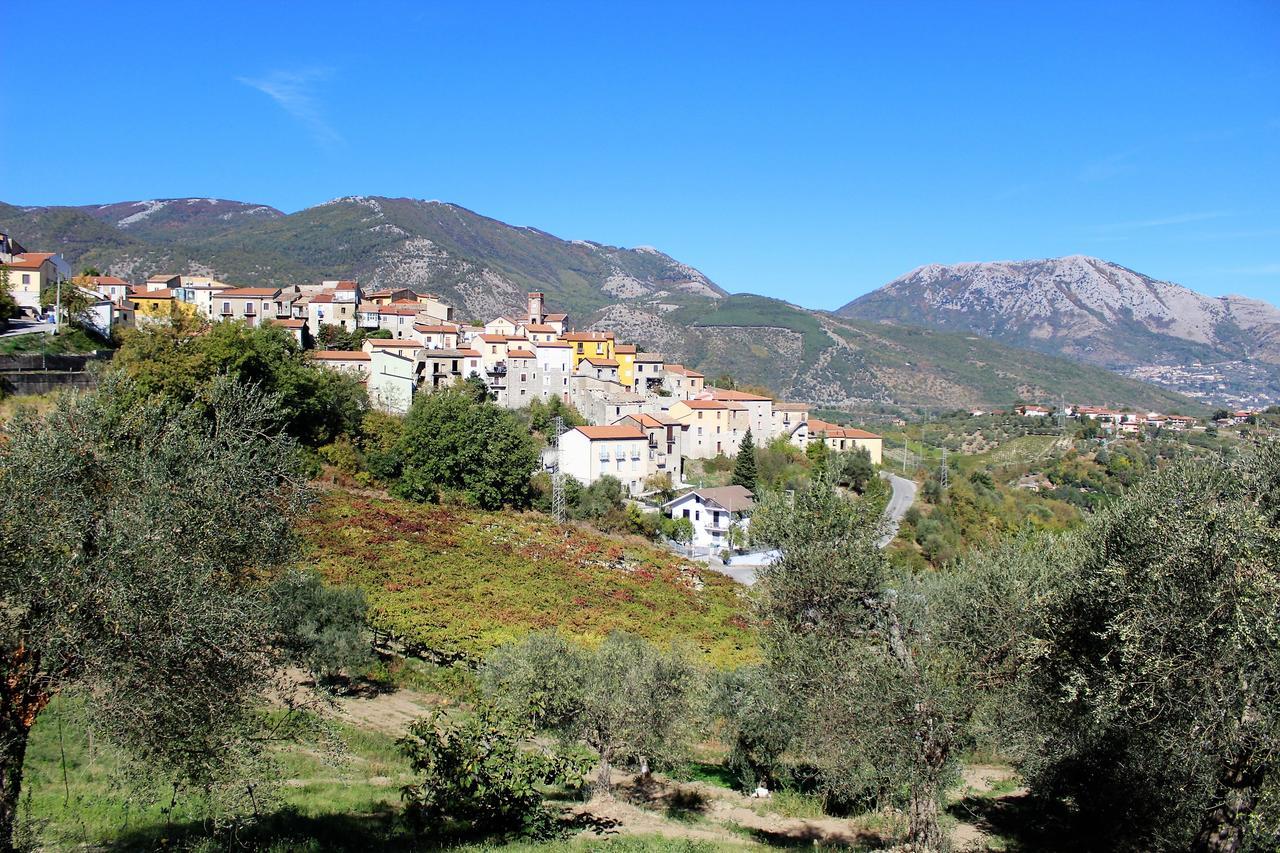 ホテル La Chiazzolla Campoli del Monte Taburno エクステリア 写真